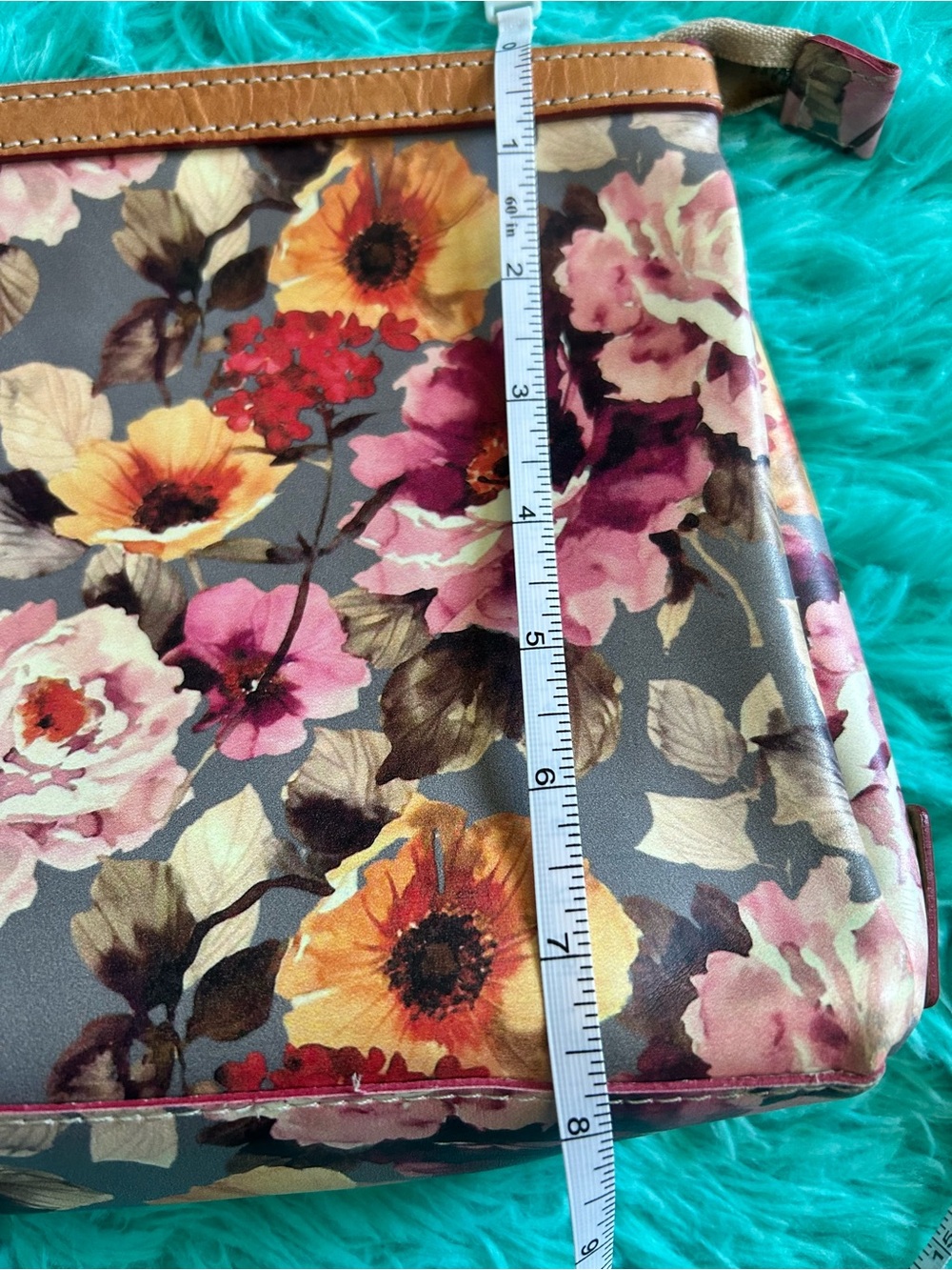 Cavalcenti Floral Print Wristlet Clutch in Gray with Pink & Yellow Blooms - Picture 11 of 16